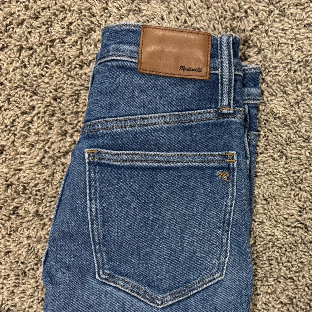 Madewell Stovepipe Jeans, size 25 - Picture 7 of 11